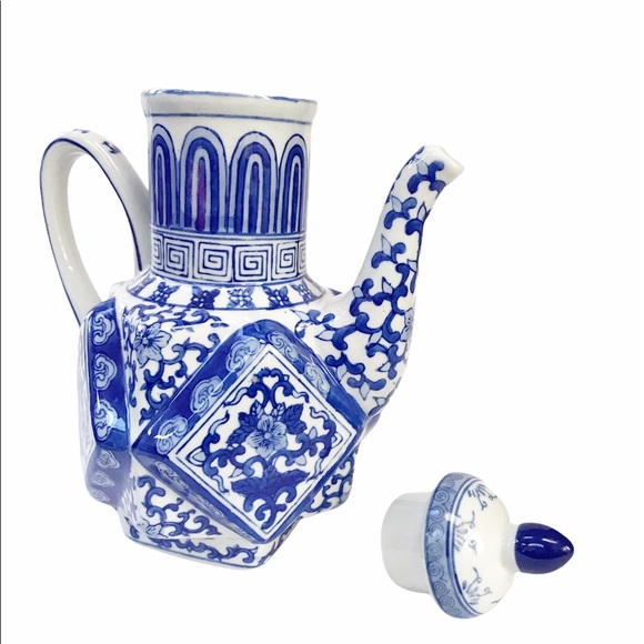 Andrea by Sadek Blue White Porcelain Tea Pot - Picture 11 of 13